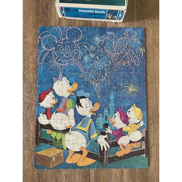 Vintage 1972 Walt Disney Whitman Jigsaw Puzzle, Donald Duck Fireworks, 100 pcs - Picture 3 of 12